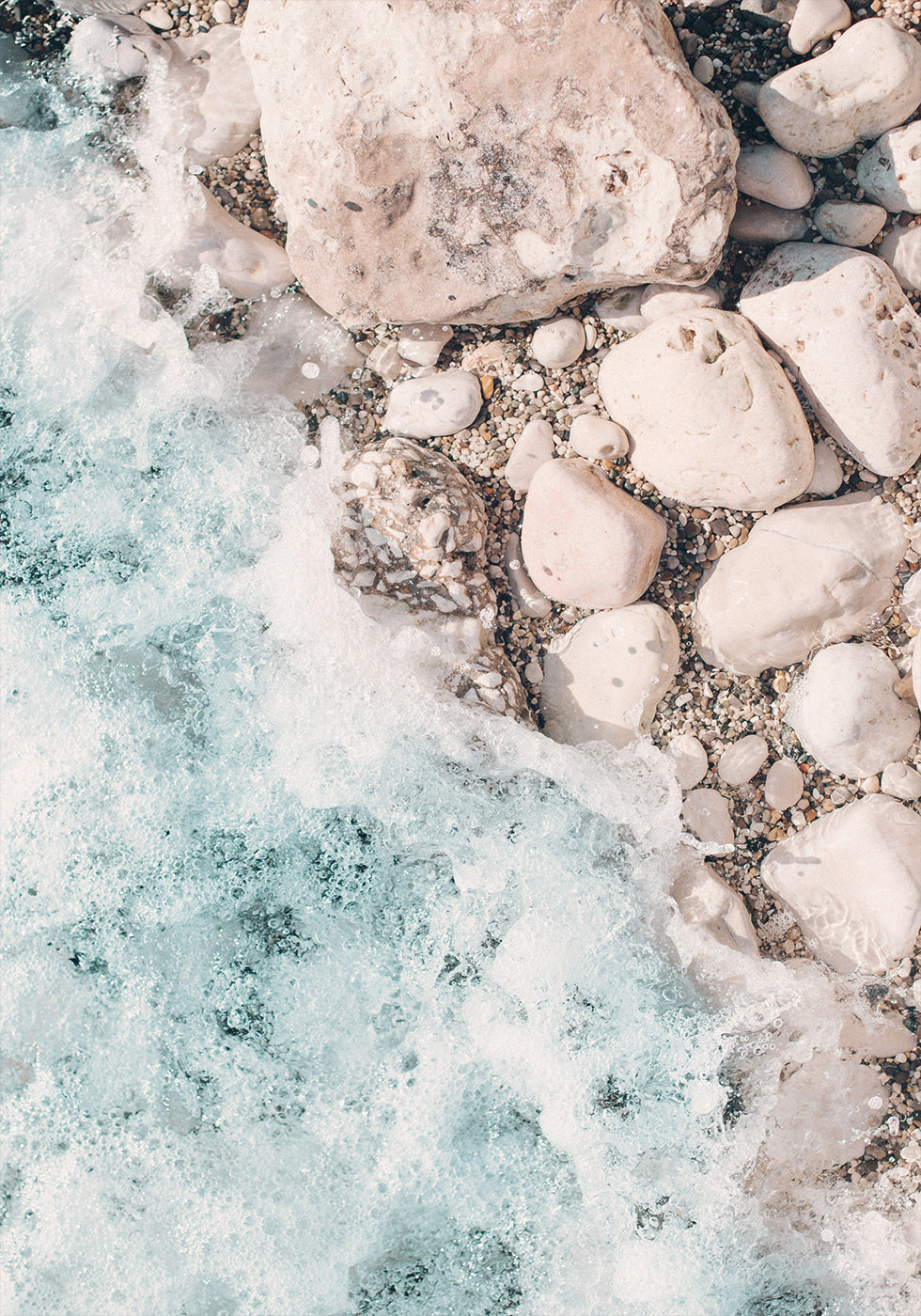 Ocean and Pebbles Plakat - Posterbox.dk