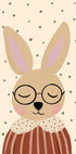 Animacinis triušis, dėvintis akinius ir raudonai baltai dryžuotus marškinius, užsimerkęs ir atrodo atsipalaidavęs arba miegantis.