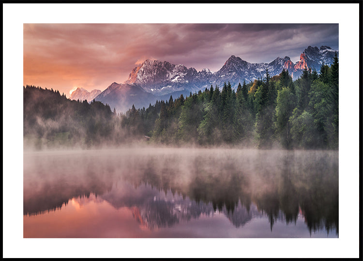 Päikesetõus järve ääres