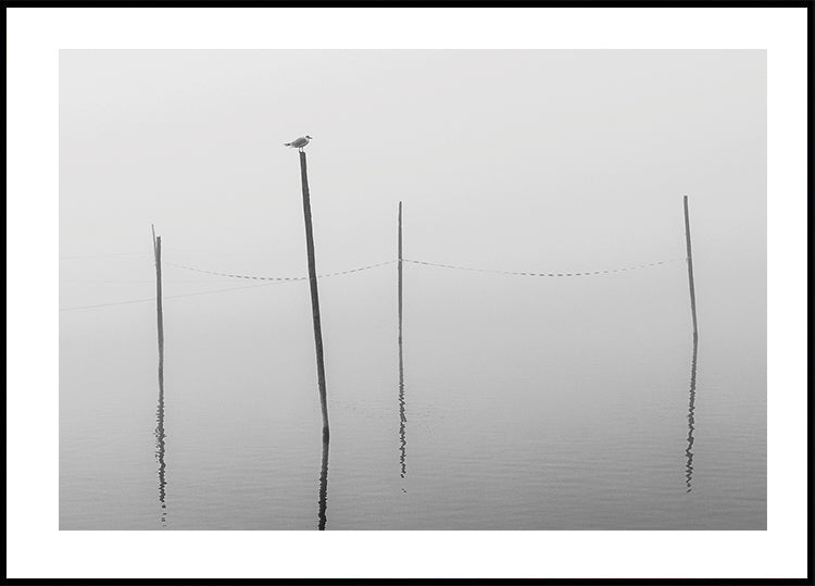 A Small Bird on a Wooden Stake  Plakat - Posterbox.dk