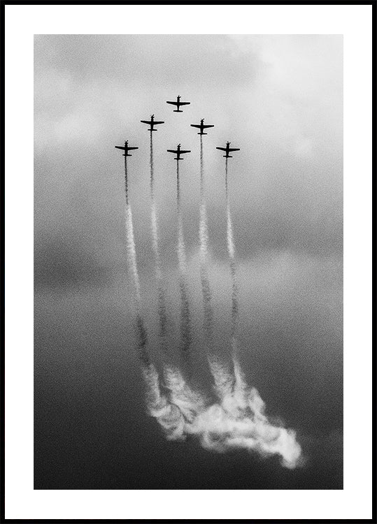 Seši uz mākoņa plakāta