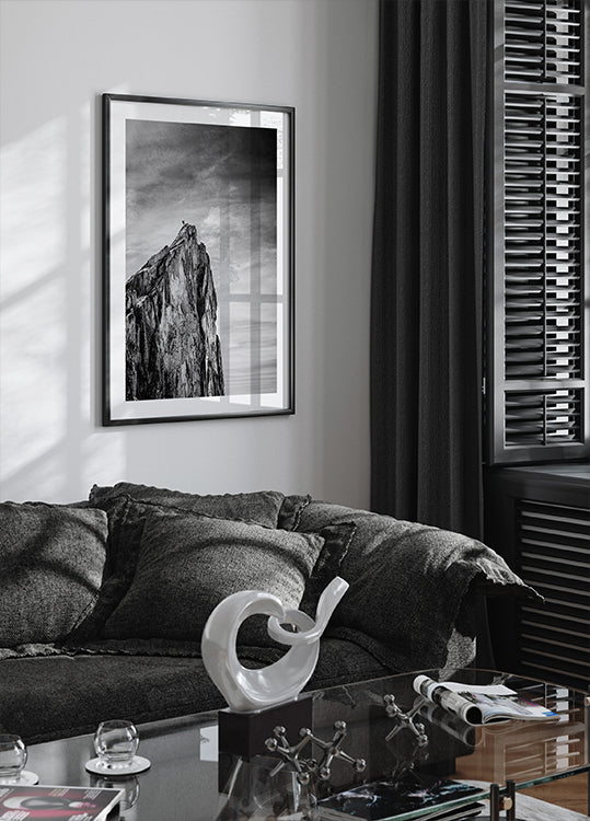 Balansavimas tarp žemės ir dangaus Plakatas