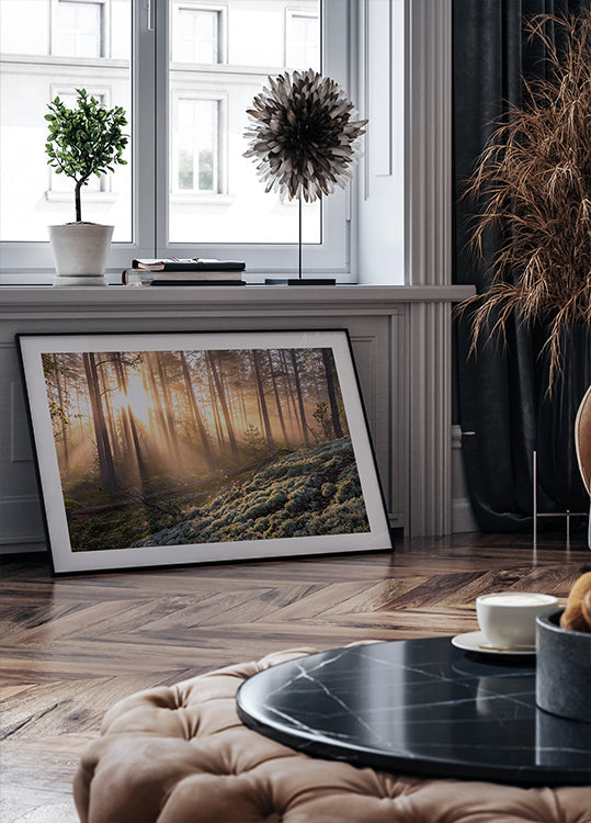 Udu metsas valge samblaga esiplaanil Plakat