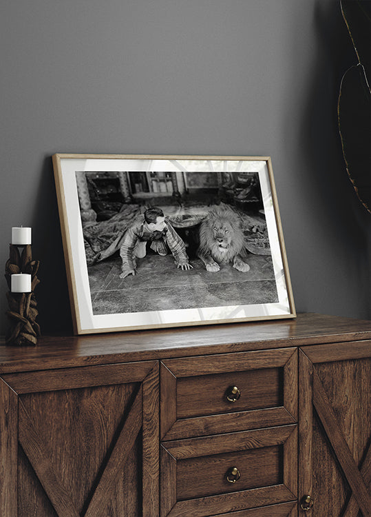 Man with Lion - Classic Black and White Plakat - Posterbox.dk