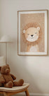 Sleepy Lion In Snow Plakat - Posterbox.dk