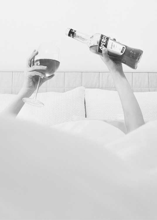 Aperol In Bed B&w Plakat