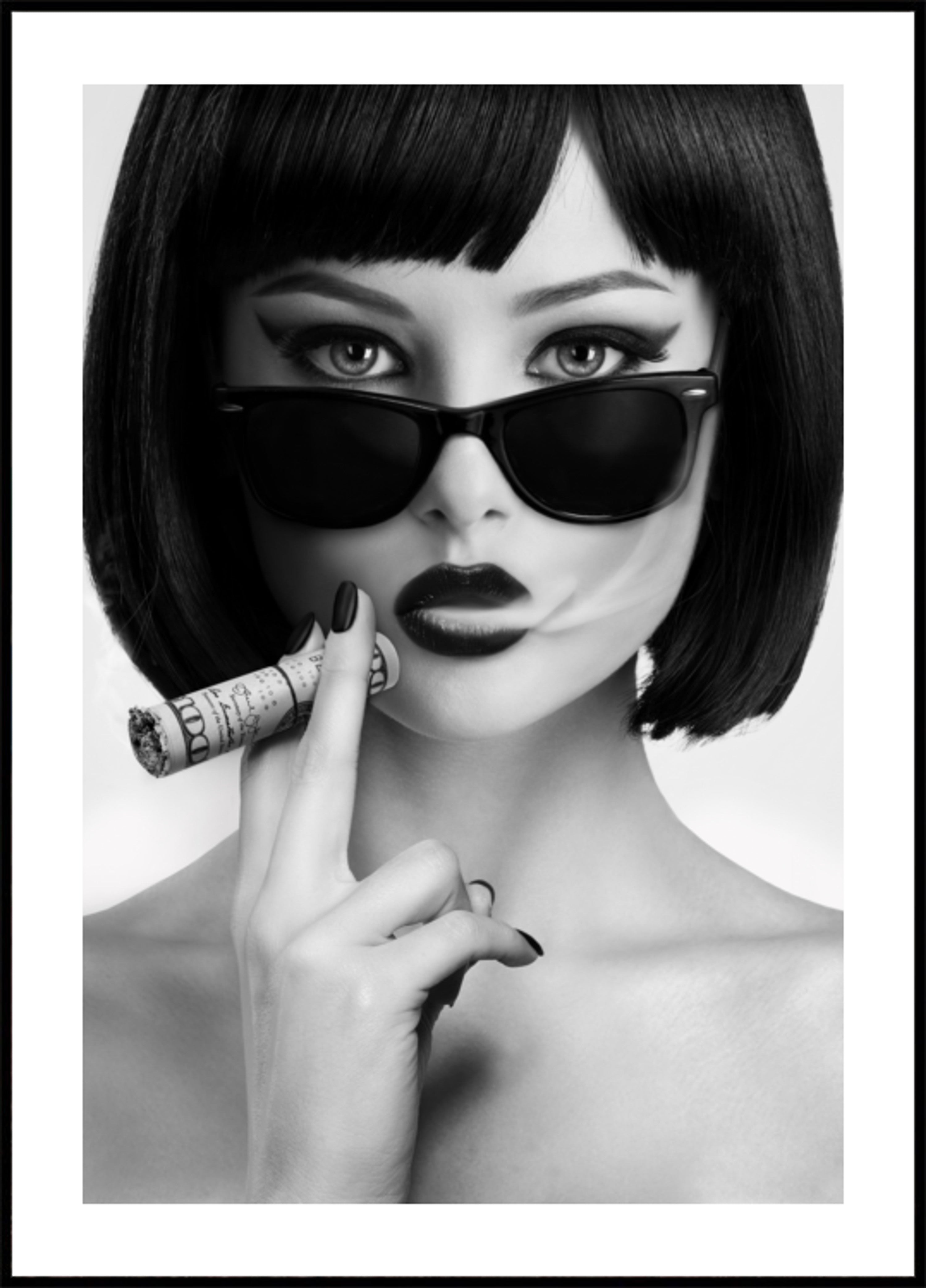 Pārliecināts Glamour Smoke