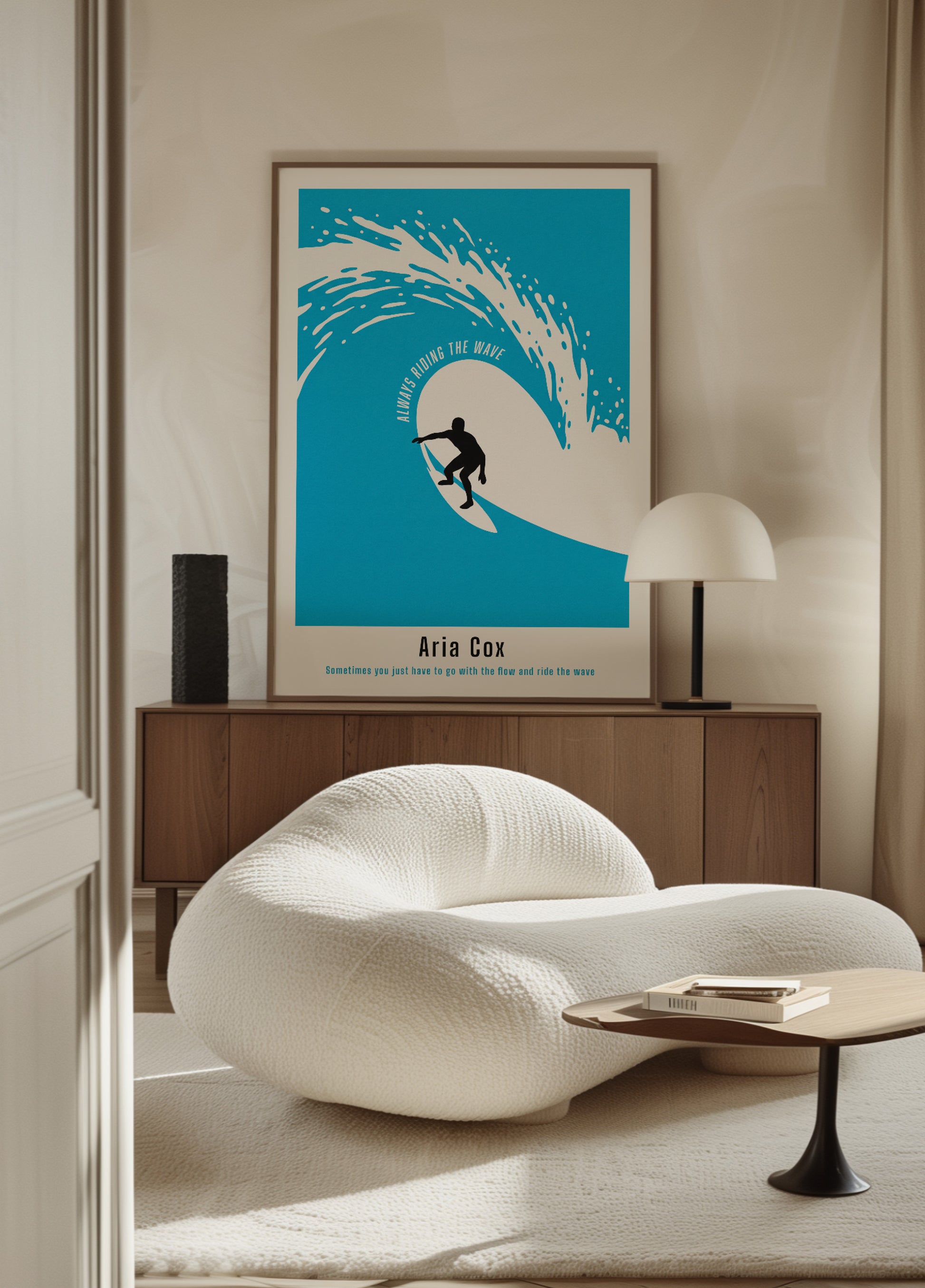 Net-perséinleche Surfer Poster vun enger Welle